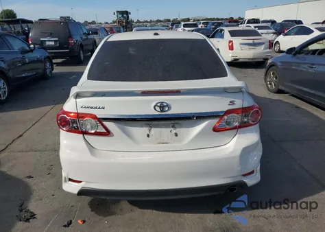 2011 Toyota Corolla Base z USA, uszkodzony, nr VIN 2T1BU4EE5BC633675